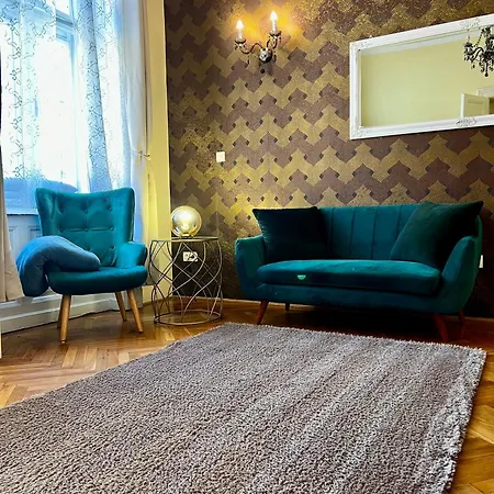 N38 By Small Apartmán