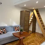 N38 By Small Apartament *