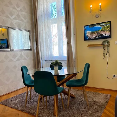 Apartamento N38 By Small